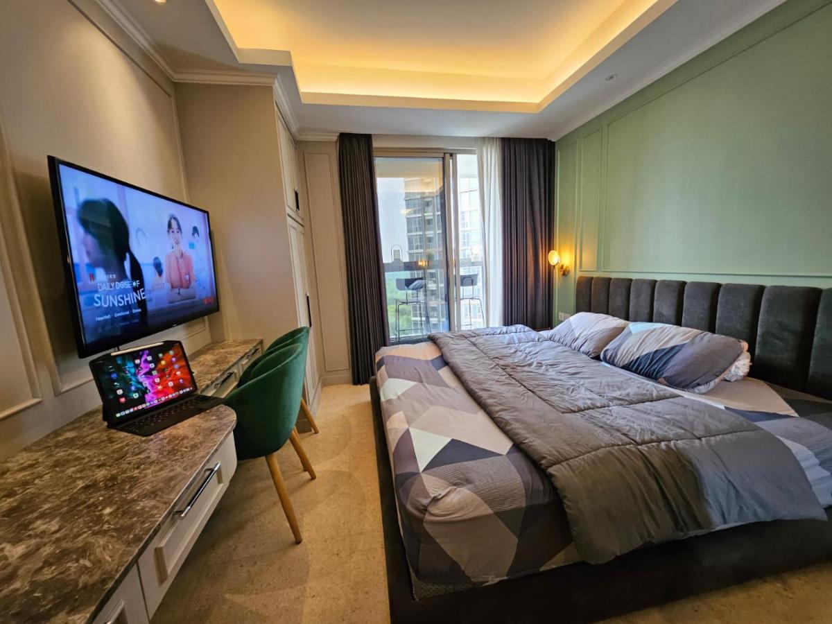 Gold Coast Apartemen Pik By Dluxx Jakarta Exteriör bild