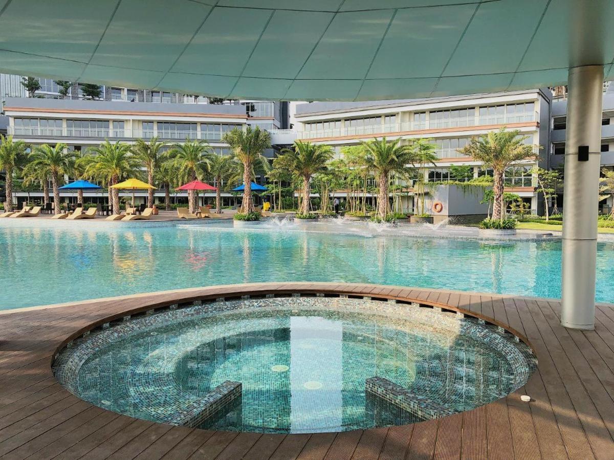 Gold Coast Apartemen Pik By Dluxx Jakarta Exteriör bild
